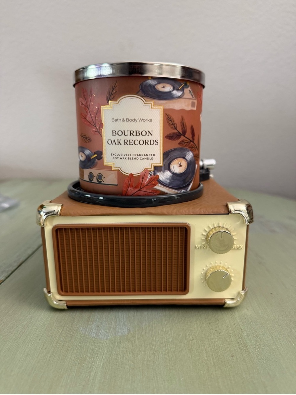 BBW Vintage Record Player 3-Wick
Candle Holder & Bourbon Oak
Records Set - Picture 7 of 15
